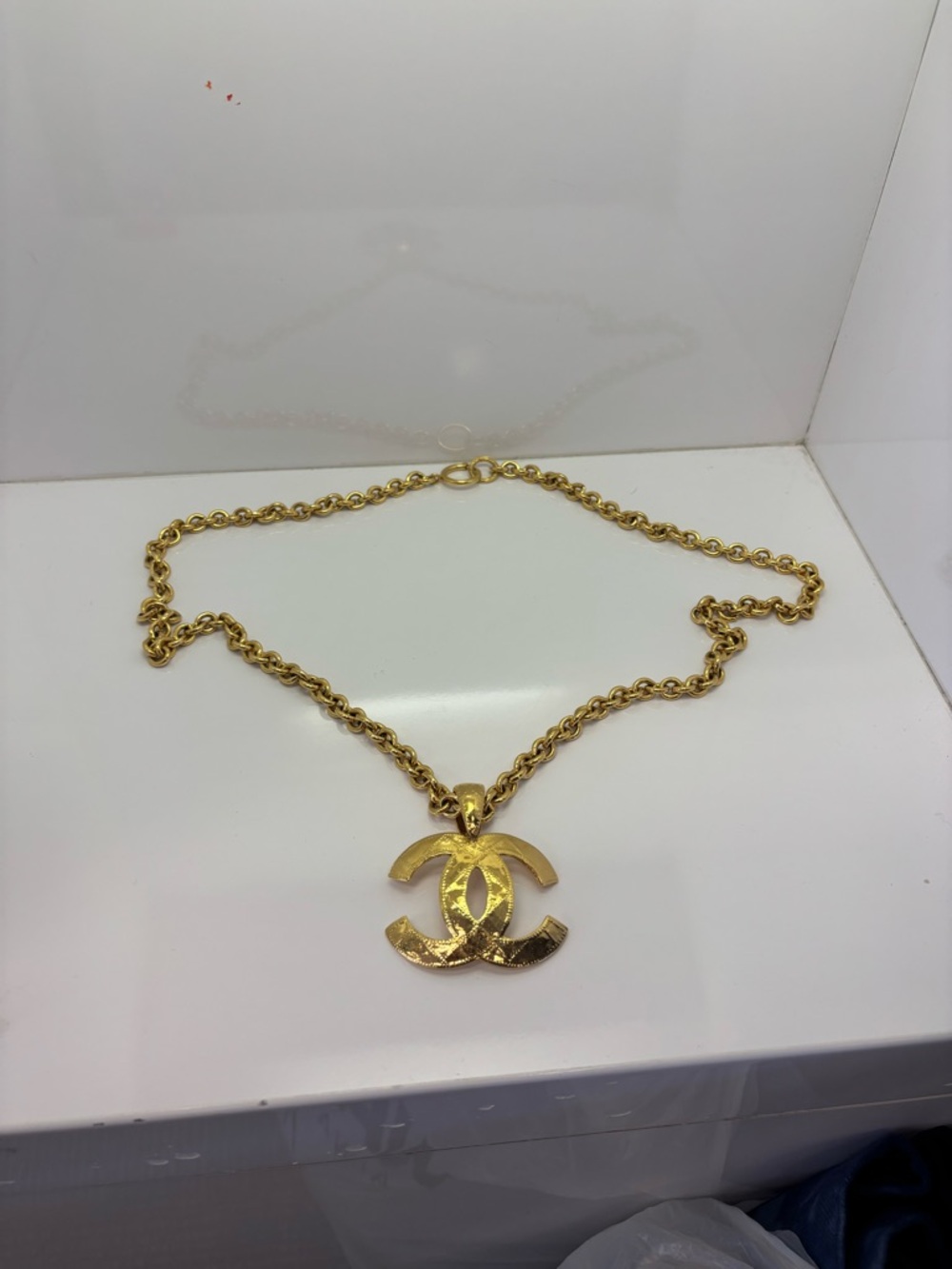 CHANEL spring 1994 gold CC necklace - Picture 2 of 5